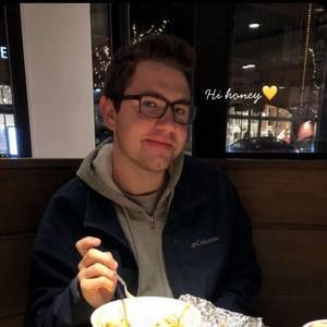 Meet your Posher, Nicolas